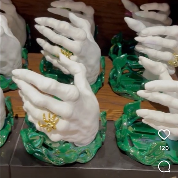 Bath and body works Halloween 2022 ivy hand dispenser - Picture 3 of 4